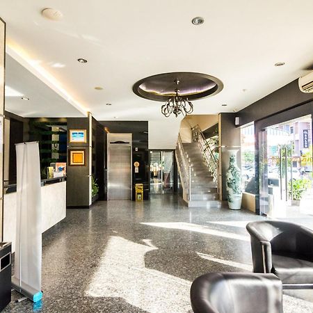 Lovina Inn - Nagoya Batam エクステリア 写真