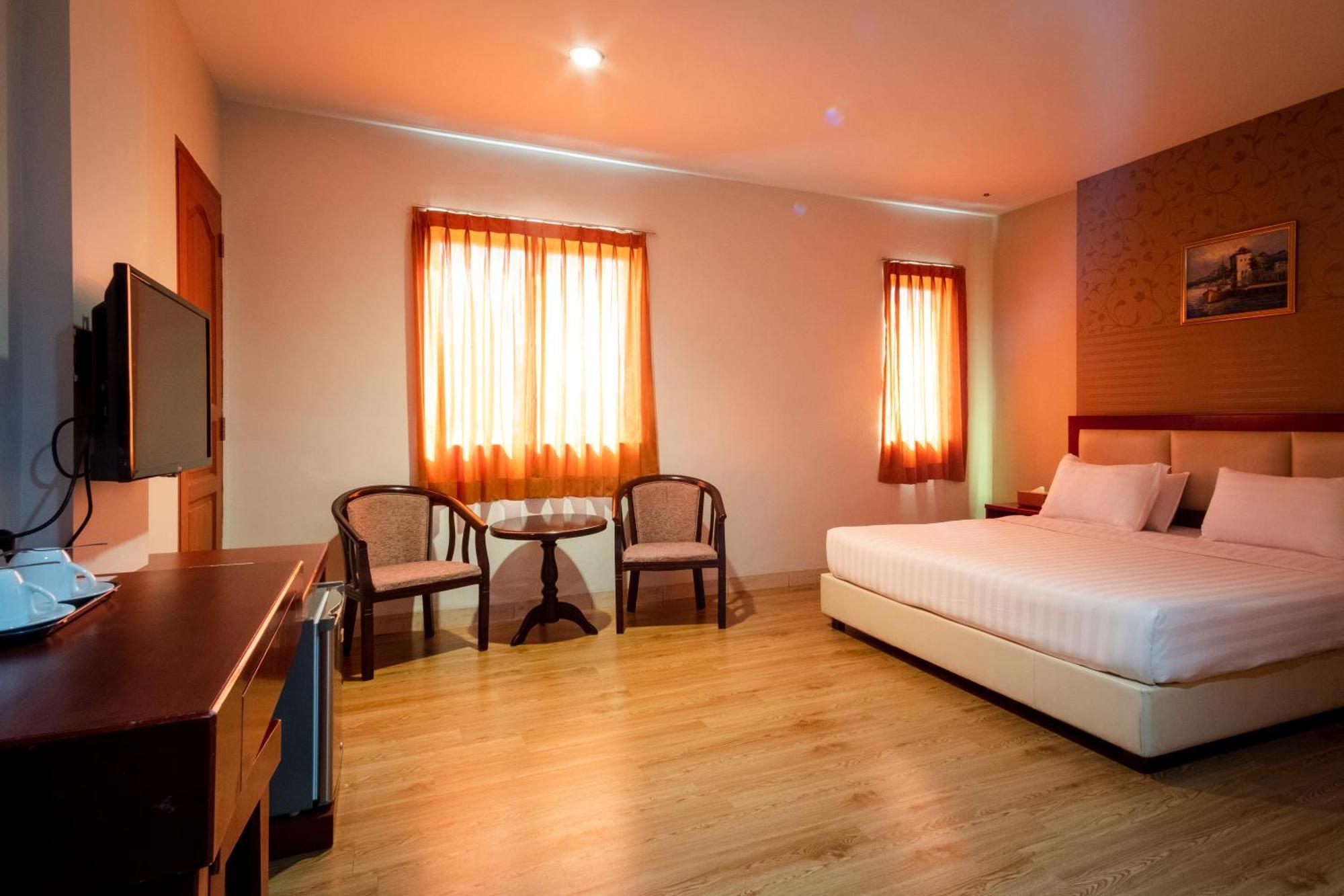 Lovina Inn - Nagoya Batam エクステリア 写真