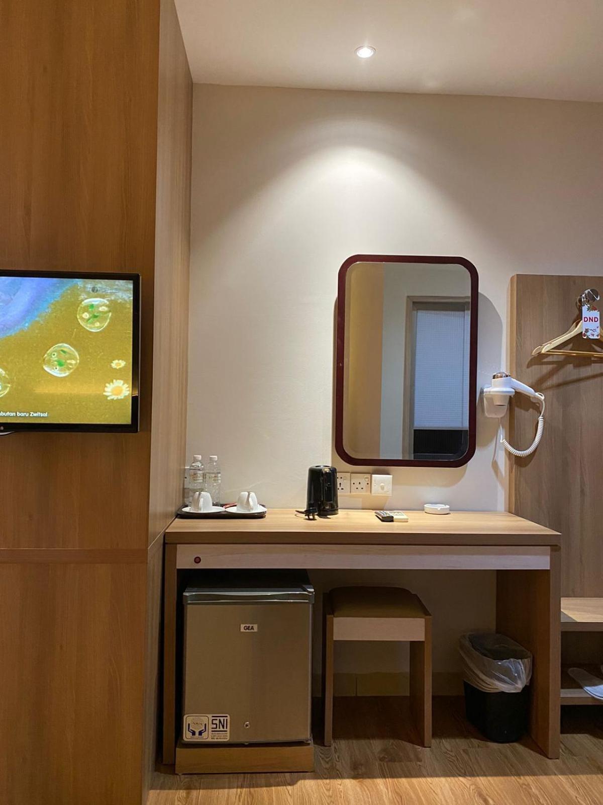 Lovina Inn - Nagoya Batam エクステリア 写真