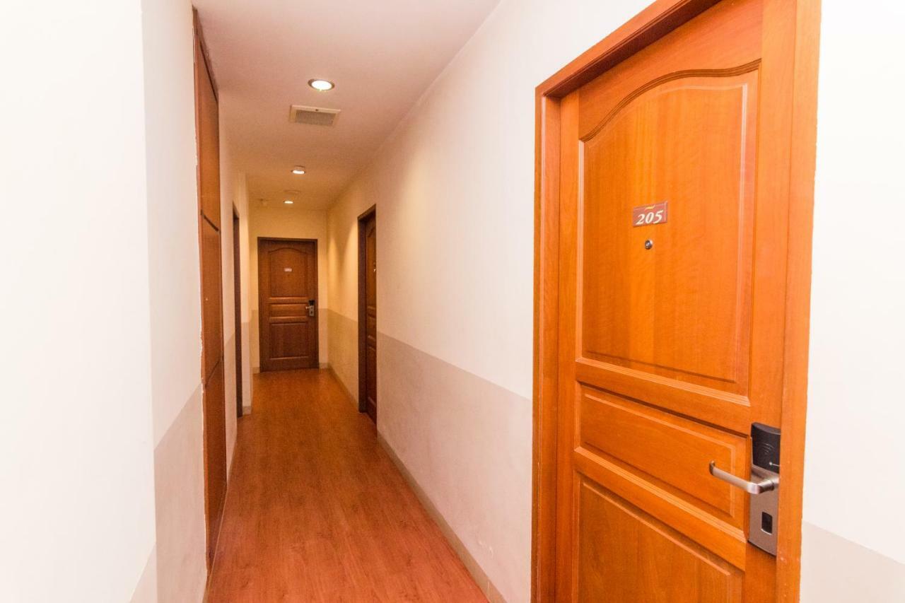 Lovina Inn - Nagoya Batam エクステリア 写真